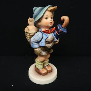 Hummel Home from Market